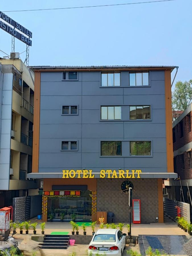 Hotel Starlit Наві-Мумбаї Екстер'єр фото